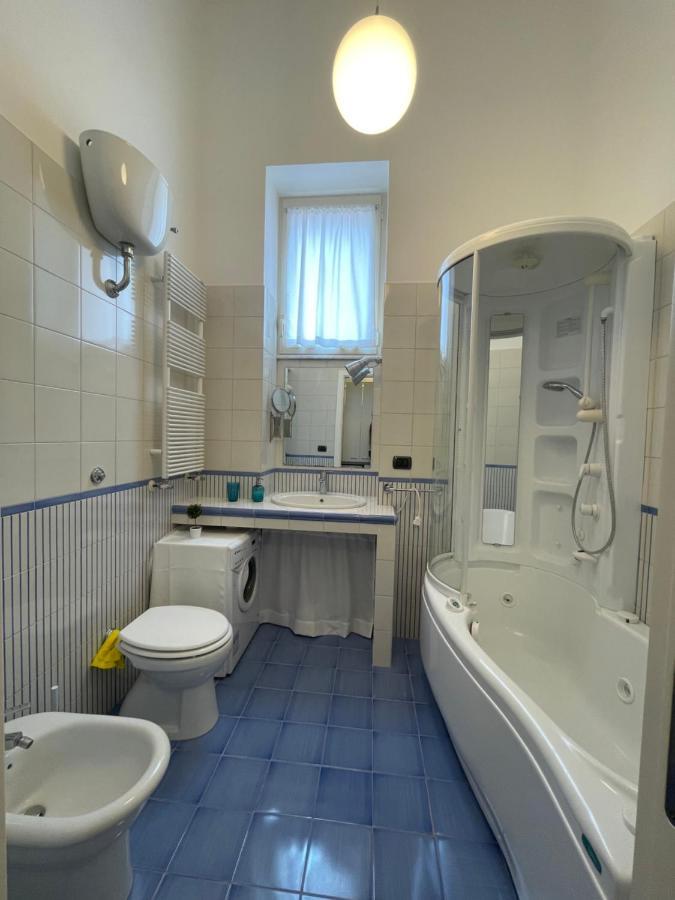 לינה וארוחת בוקר נאפולי Residenza Chiaia מראה חיצוני תמונה