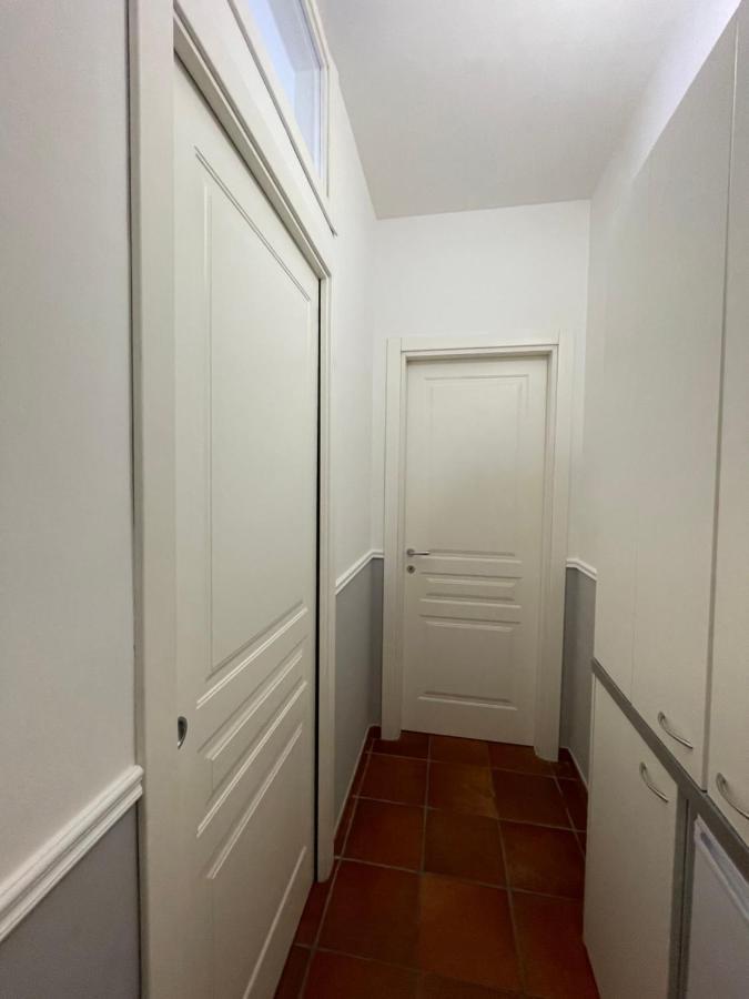 לינה וארוחת בוקר נאפולי Residenza Chiaia מראה חיצוני תמונה