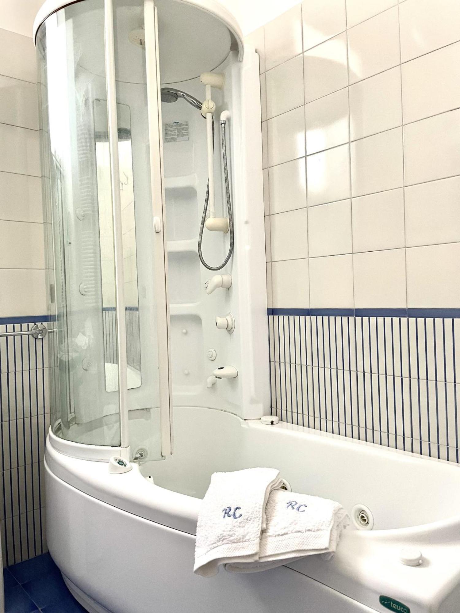 לינה וארוחת בוקר נאפולי Residenza Chiaia מראה חיצוני תמונה